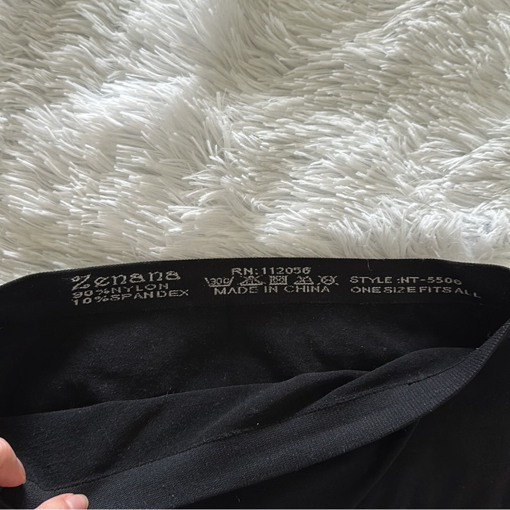 ZENANA | Basic Unlined Bandeau Bra Black - Picture 3 of 4